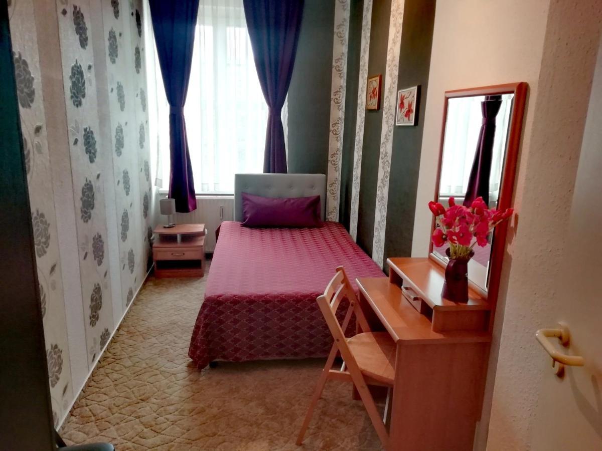 Grosse Wohnung Mit Terrasse Im Altstadtzentrum - Ferienwohnung Chiplakoff Blankenburg  Eksteriør bilde